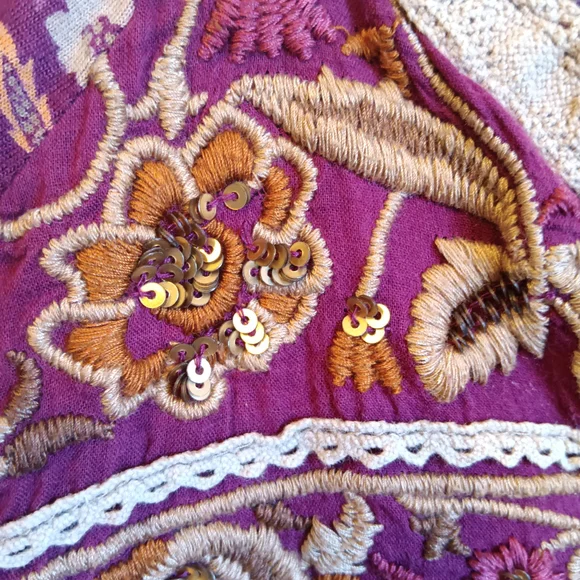 CLEARANCE SALE!! Vintage America Maroon/Purple and Tan Floral Blouse - Picture 5 of 7